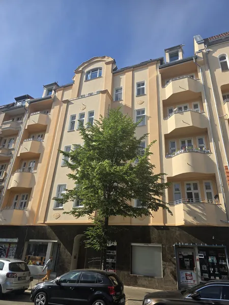 Ihr neues Zuhause in Neukölln! Exklusive Dachgeschosswhg. mit Einbauküche,  Parkett und Terrasse! — photo 1